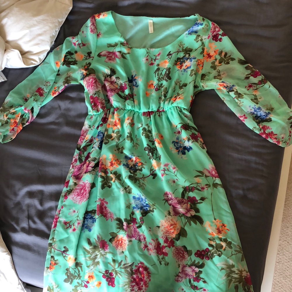 Maternity baby shower dress